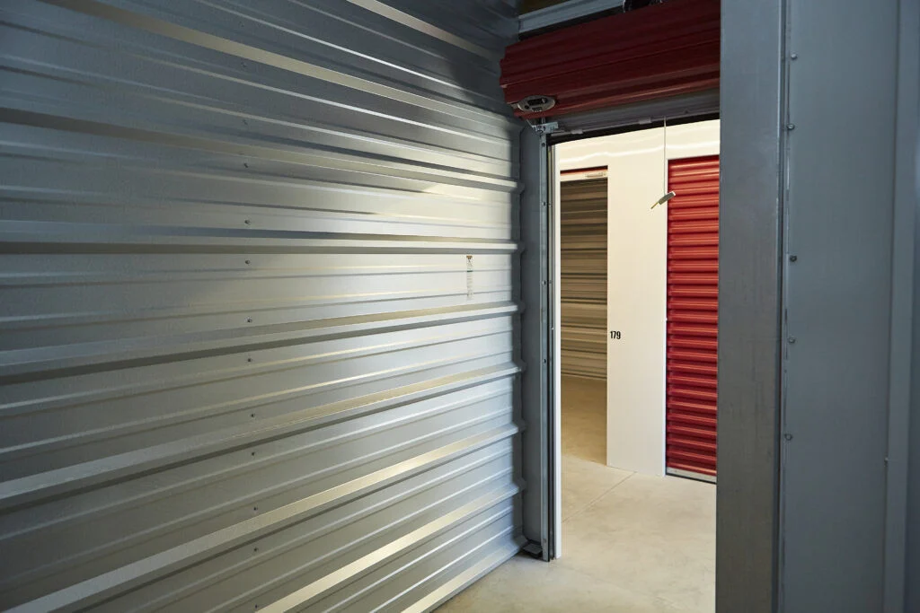 D Highway Storage units