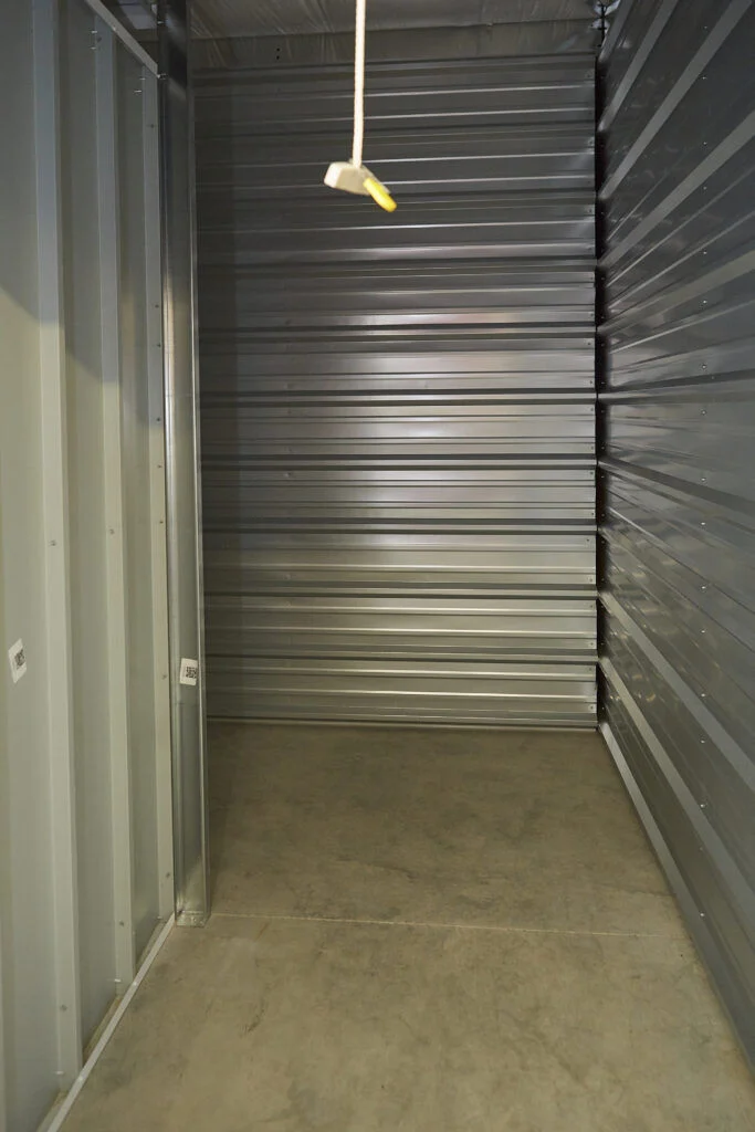 D Highway Storage units