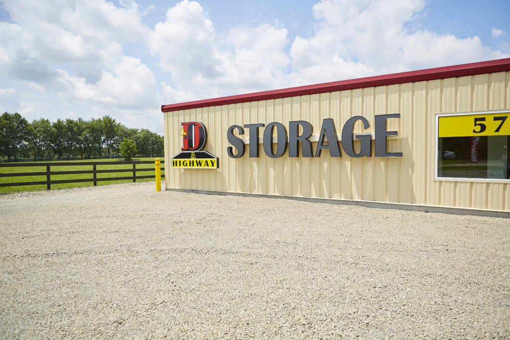 Drive-up storage unit Farmington
